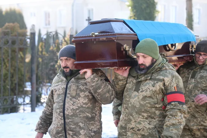 У Луцьку пропрощалися з воїнами Андрієм Максименком та Віталієм Куделею