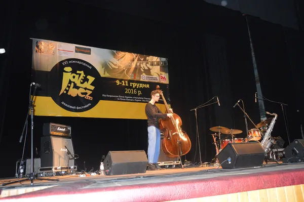 У Луцьку стартував фестиваль «JAZZ BEZ 2016»
