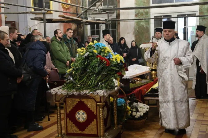 У Луцьку попрощалися зі старшим солдатом Ігорем Личаком (фото)