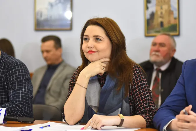 Про кандидатку в мери Надточій опублікували відео