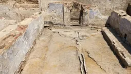 У Лондоні археологи виявили кольорові стіни та каміни у колишньому робітному будинку (фото)