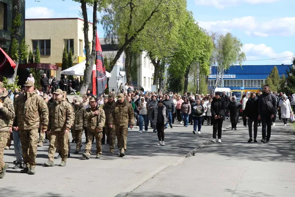 На Волині попрощалися із Героєм Василем Фаринюком (фото)