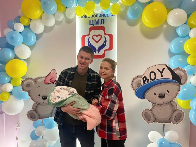 У Нововолинську в сім'ї лікарів-переселенців народилася донька
