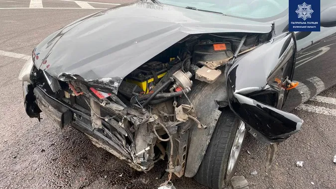 У Піддубцях через невдалий маневр водій на Alfa Romeo врізався у Volkswagen (фото)