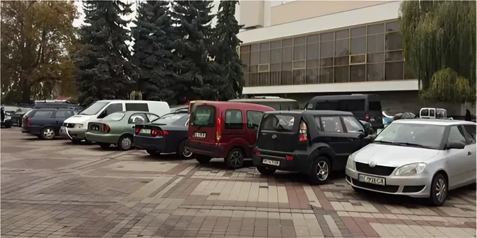 Безкоштовні парковки у центрі Луцька стануть платними