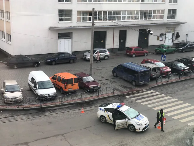 У Луцьку перекрили вулицю Богдана Хмельницького (фото)