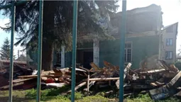 У старому будинку на Ярощука у Луцьку демонтували дах: що відбувається (фото, відео)