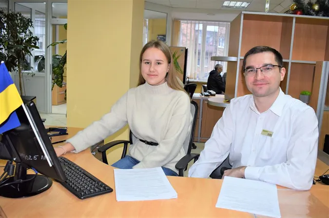 У луцькому ЦНАПі десятикласники стали адміністраторами (фото)