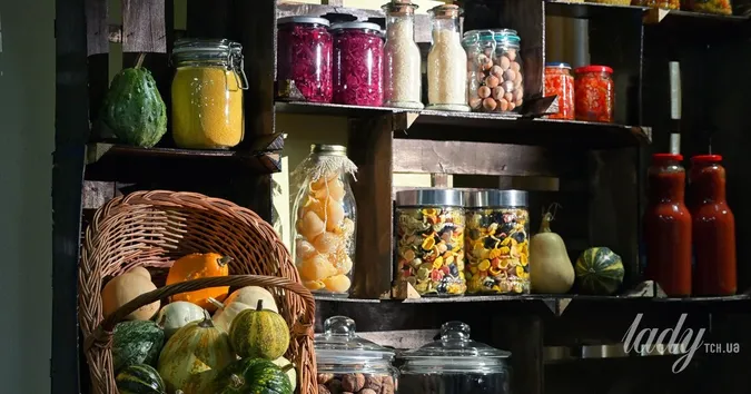 Яку їжу купити на випадок блекауту: список продуктів, що не псуються
