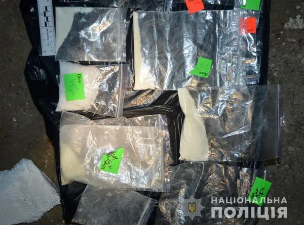 На Волині «накрили» канал збуту наркотиків через Інтернет (фото)