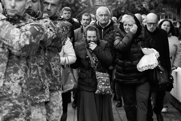 У Луцьку провели в останню дорогу загиблого Героя Юрія Сапожника (фото)