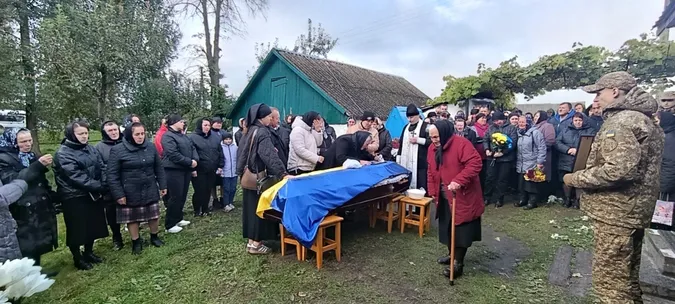 Був справжнім патріотом: на Волині попрощалися із бійцем Сергієм Засядьком (фото)