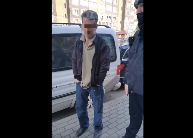 В'їхав у «мерс» і втік: у Луцьку наздоганяли п'яного водія (фото, відео)