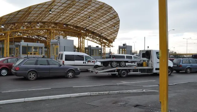 Протести у Польщі можуть паралізувати пункт пропуску на Волині
