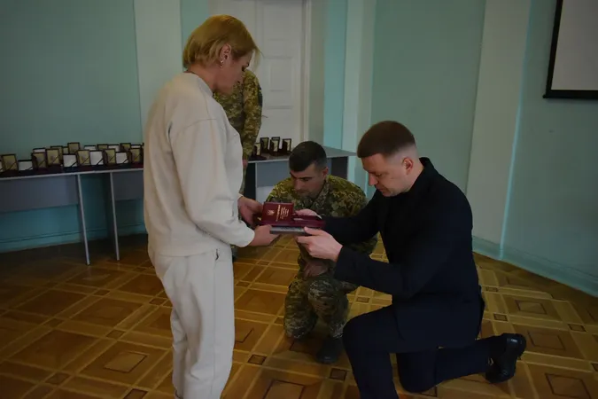 На Волині родинам 34 полеглих воїнів вручили посмертні державні нагороди (фото)