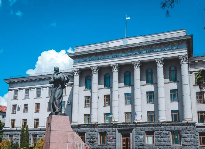 Хто хоче стати ректором ВНУ: перелік кандидатів (фото)