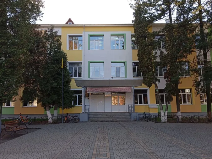 Ліцей №15 у Луцьку, де незаконно працевлаштовували чоловіків, має найнижчі результати НМТ