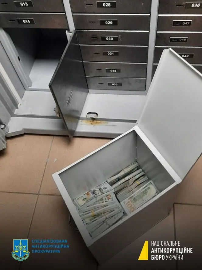 У справі Князєва під час обшуку вилучили ще пів мільйона доларів (фото)