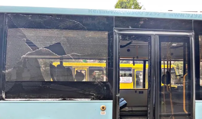 Двері в двері: в Луцьку чергова автотроща за участю маршрутки (фото, відео)