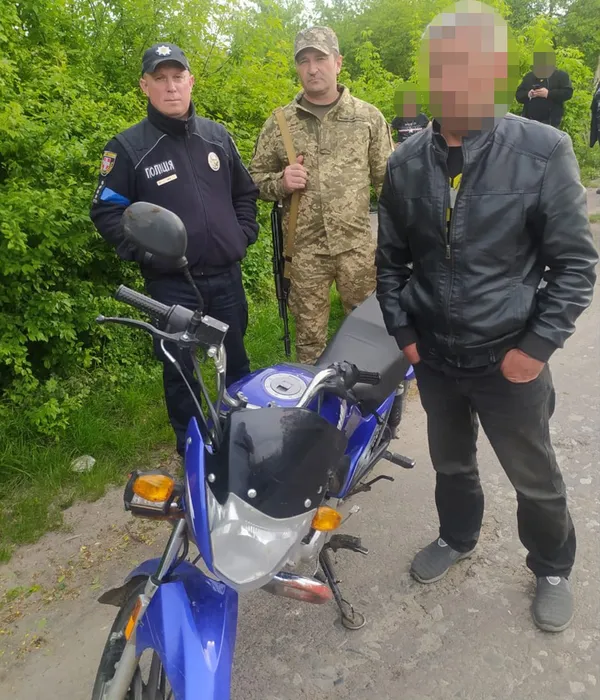 Двічі в одну річку: у Луцькому районі чоловік вдруге вкрав мотоцикл (фото)