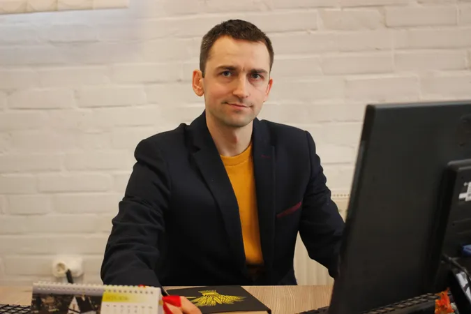 «Хочу, щоб мої діти жили у вільній демократичній Україні», – керівник бухгалтерської служби «Вілії» Олександр Супрунюк (інтерв'ю)