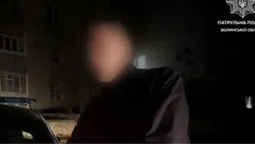 Луцьком серед ночі катався п'яний чоловік: що з ним зробили (фото)