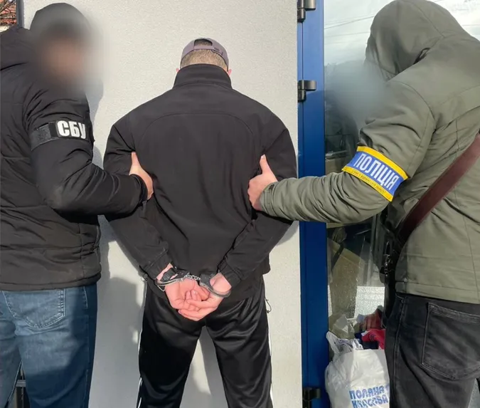 Волинські копи накрили метадоновий наркокартель: членам світить до 12 років