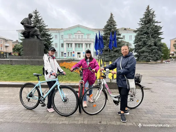 Понад 200 учасників: у Нововолинську провели велопробіг з нагоди Дня Незалежності (фото)