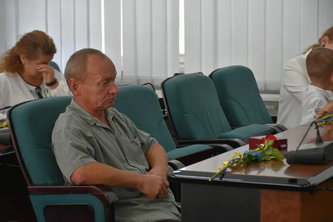 У Луцьку рідним загиблих воїнів вручили нагороди (фото)