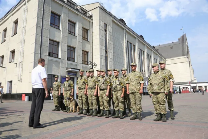 Вокзали і станції в Україні патрулюватиме спецохорона
