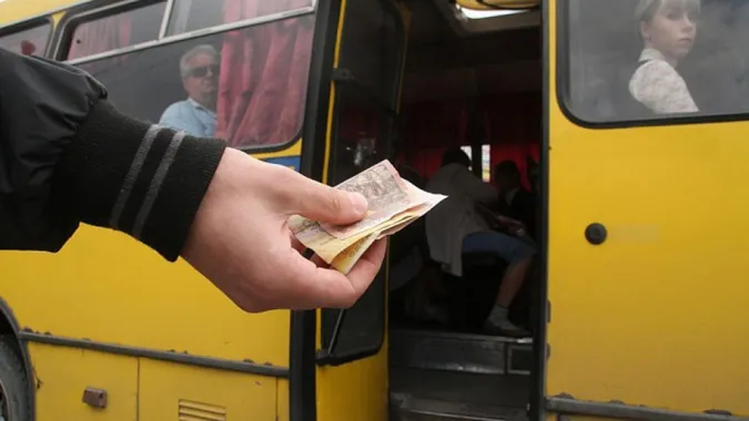 “Водії пробували не брати готівку, але не витримали”, – луцький перевізник