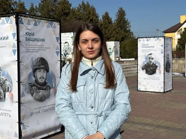 У Нововолинську розширили алею Героїв: встановили ще 26 портретів полеглих воїнів (фото)