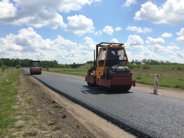 На Волині триває відновлення доріг загального користування державного значення