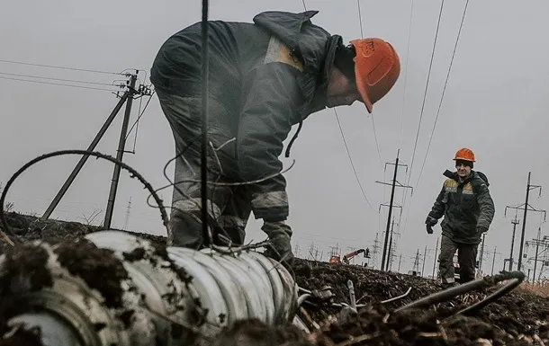 Через атаку ворога ДТЕК застосовує екстрені відключення світла
