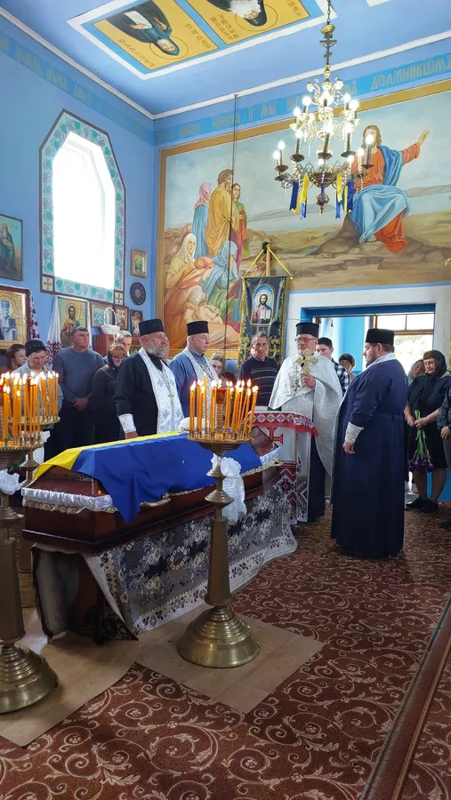 Понад два роки очікування: на Волині попрощалися з воїном Сергієм Грисюком (фото)