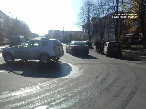 За півдня у Луцьку сталося вісім аварій