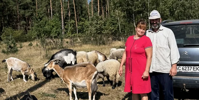 Ексголова сільради на Волині після виходу на пенсію заснував козячу ферму та виготовляє крафтовий сир