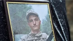 Був світлою людиною: у Ковелі попрощалися із воїном Дмитром Колядою (фото)