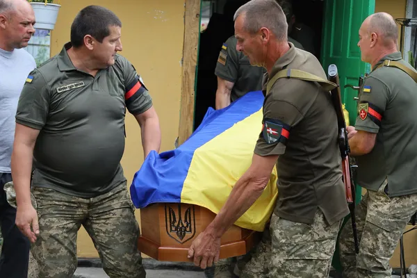 На Волині попрощалися із 42-річним Захисником Андрієм Стернічуком (фото)