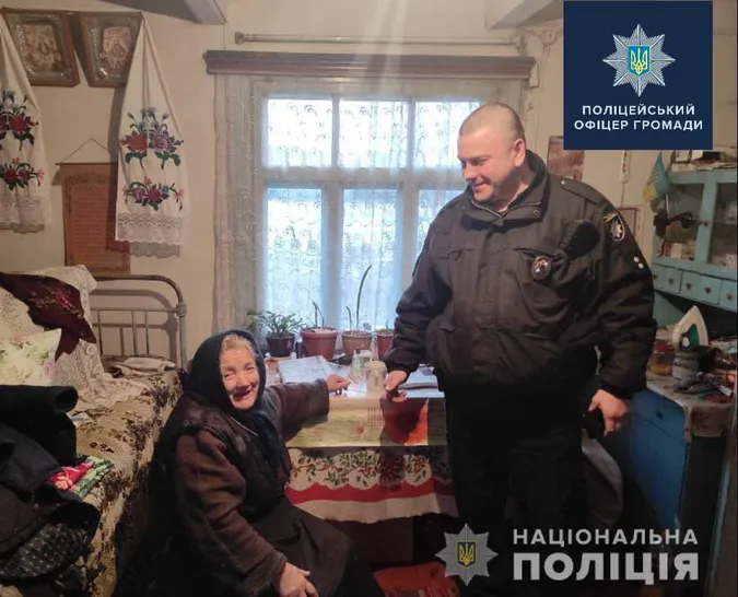 На Волині поліцейські взяли опіку над пенсіонеркою