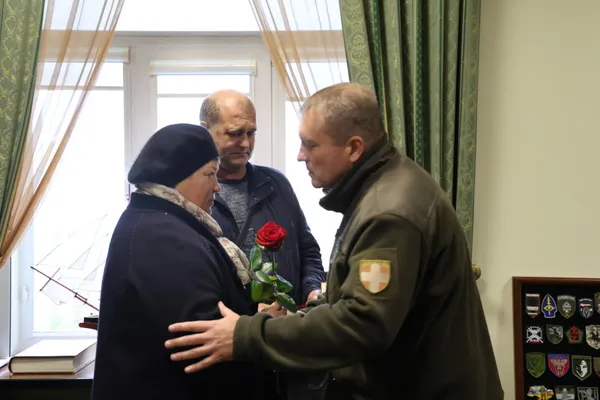 У Луцьку рідним загиблих Героїв вручили державні нагороди (фото)