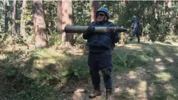 Волинські сапери очищують деокуповані землі від мін та снарядів (фото)