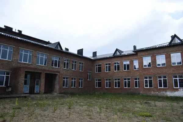 Довгоочікувана школа в Стобихівці: на якому етапі будівництво зараз (фото)