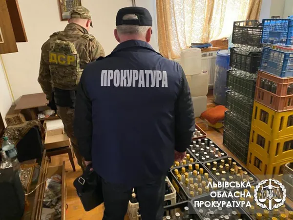 «Хортиця», «Medoff» та інші: львів'яни на фальсифікаті заробляли до 4 мільйонів на місяць (фото)