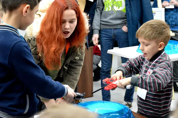 Із призами та подарунками: у «Промені» відбувся дитячий турнір Beyblade (фото)