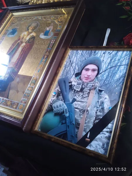 На Волині попрощалися із молодим воїном Павлом Ширніним (фото)