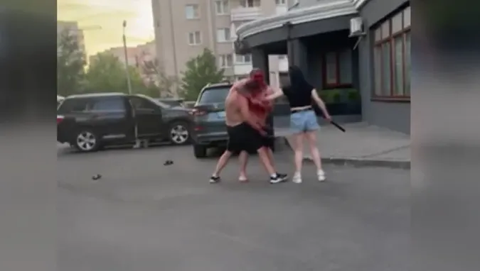 Ломом – по голові: у Луцьку влаштували криваве побоїще (відео 18+)