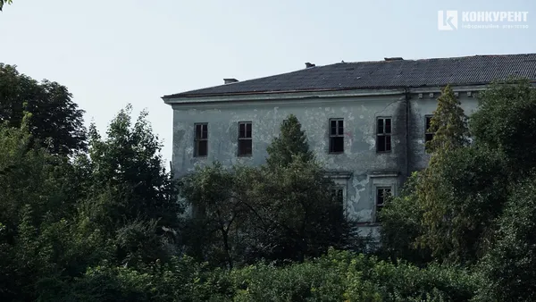 Закинуті казарми у Луцьку. Серпень 2024