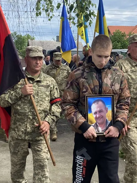 У Підгайцівській громаді в останню путь провели Героя Юрія Пивоварчука (фото)