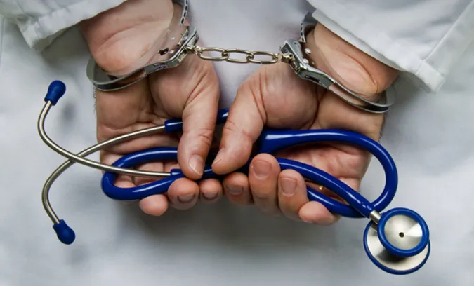 У Луцьку лікар пологового будинку займався сутенерством на Рівненській